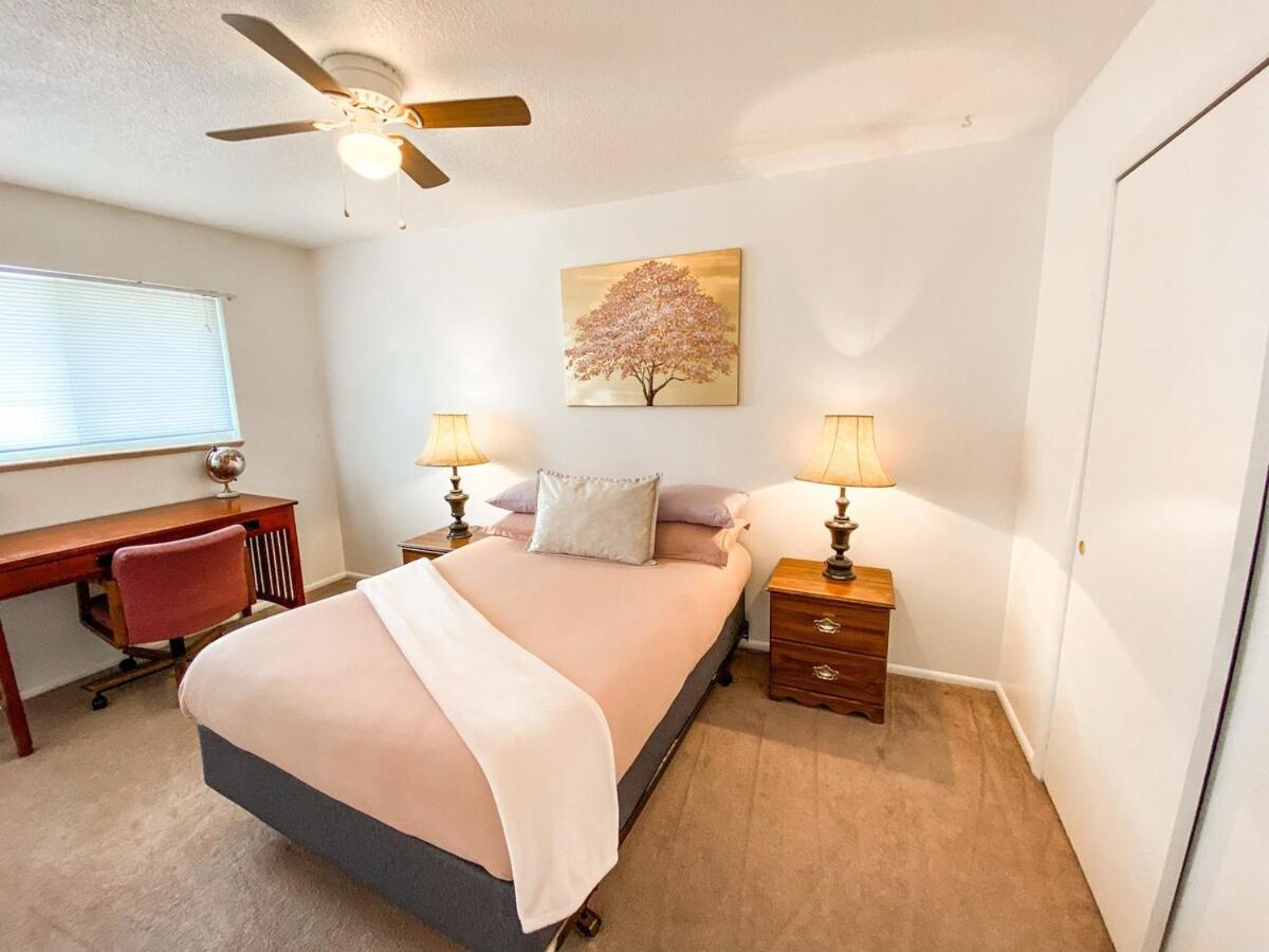 Casa de férias Pikes Peak Views Cozy Well Stocked Near Parks, Downtown Colorado Springs