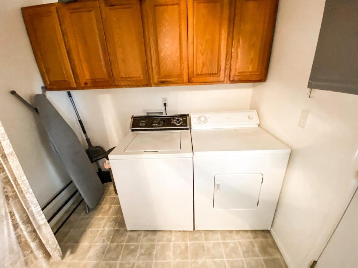 Pikes Peak Views Cozy Well Stocked Near Parks, Downtown * Colorado Springs